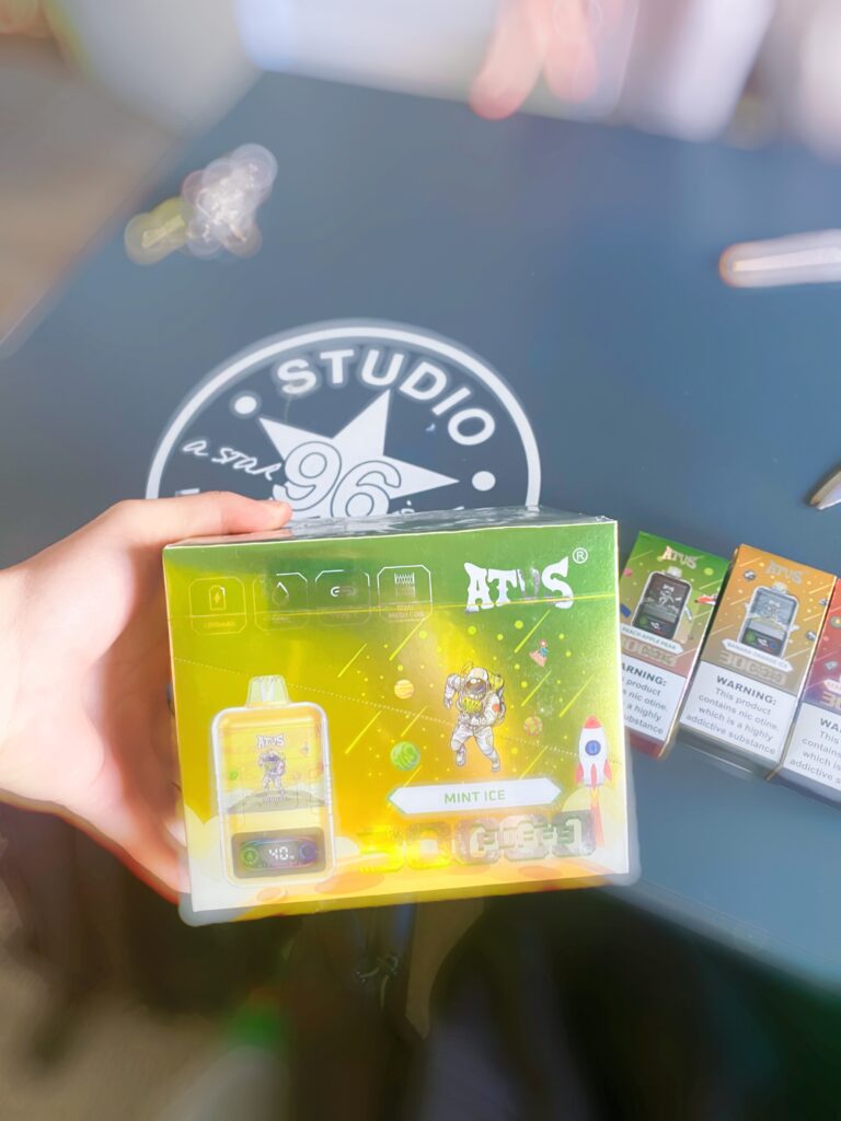 DE021 30000 Puffs Disposable Vape with-LED-display-screen and adjustable airflow MTL DTL ATVS Vape